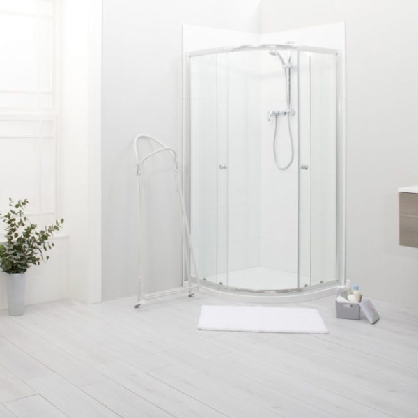 New Bath Stand Folded Lifestyle Square 1200×1200