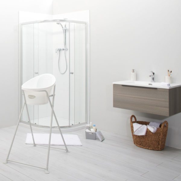 New Folding Bath Stand Lifestyle Square 1200×1200