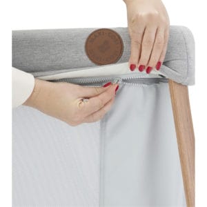 159067 6 2006050110 2020 maxicosi homeequipment bed iris grey essentialgrey washablefabrics side