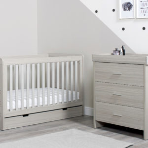 Ickle Bubba Pembrey Cot Bed and Changing Unit/Chest