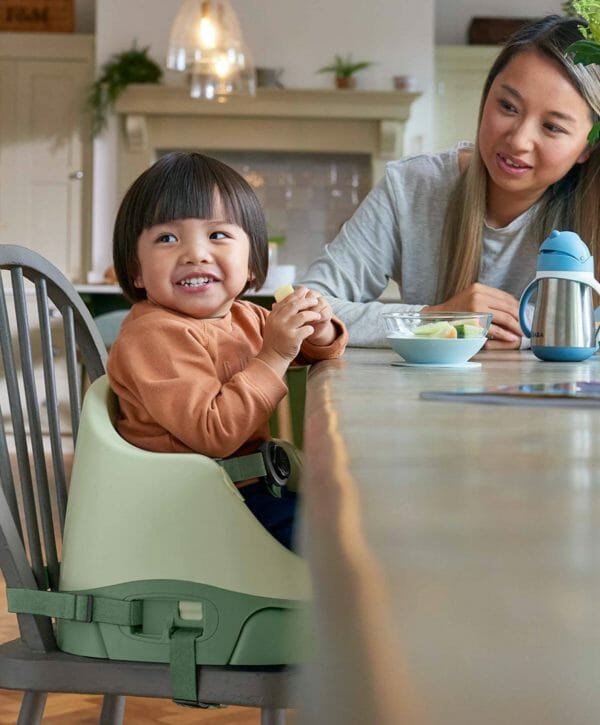 Floor clearance booster seat