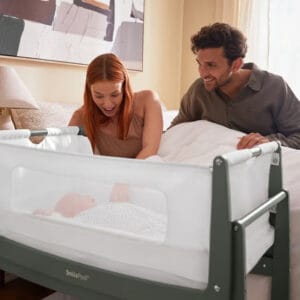Snuzpod4 Bedside Criib Sage (7)