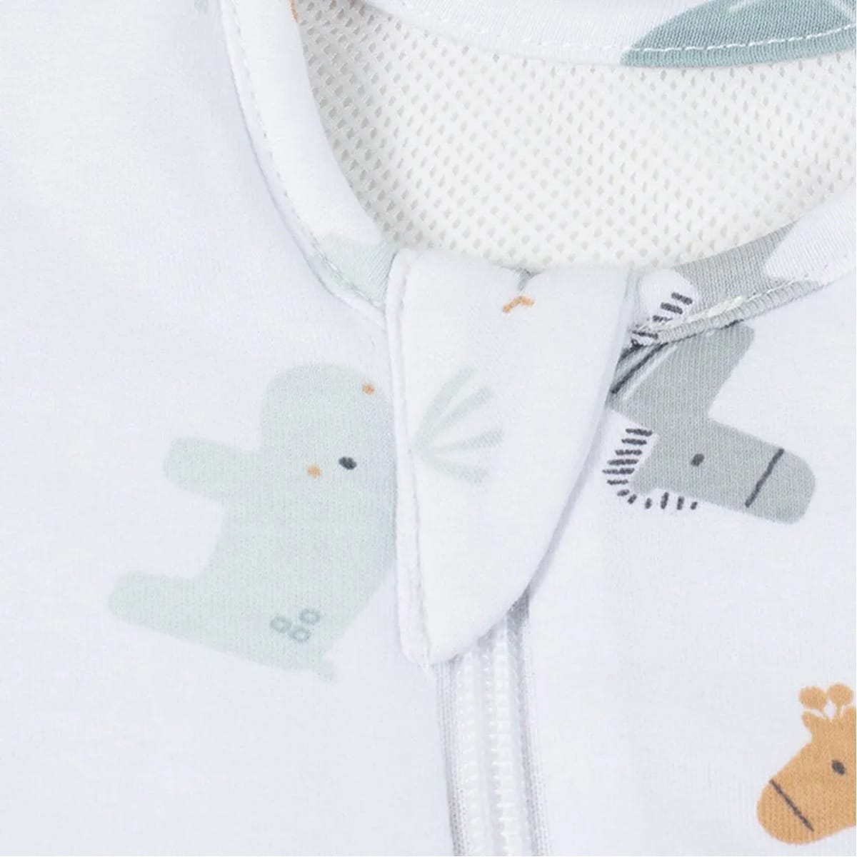 Purflo 2.5 Tog Cuddle To Sleep Bag Animal Safari (5)