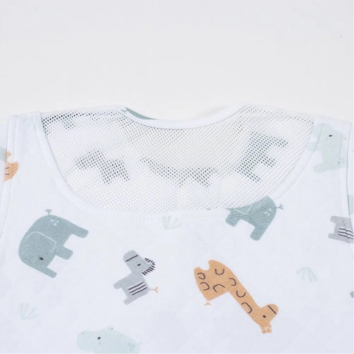 Purflo 2.5 Tog Cuddle To Sleep Bag Animal Safari (8)