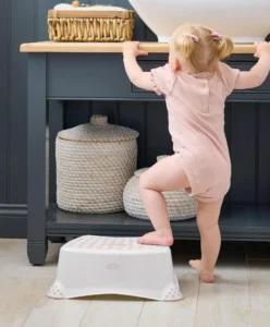 Mamas Papas Step Up Stools Anti Slip Step Up Stool Blossom Pink 62463008866641 1024x1024@2x
