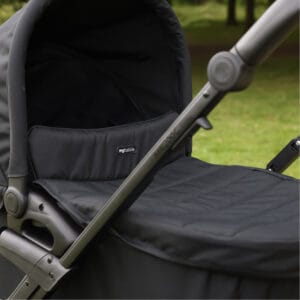 My babiie mb200i 3in1 travel system onyx black (7)