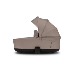 Venicci claro almond carrycot 3