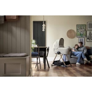 Mamas & papas ocarro 2 carrycot stand (1)