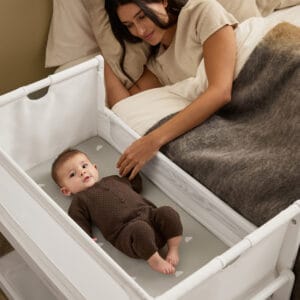 Snuzpod5 bedside crib white (4)