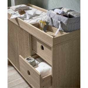 Mamas & papas oska wide dresser changer natural oak (1)