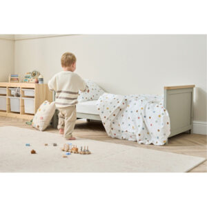 Lifestyle image 3 lf 3 charcoal