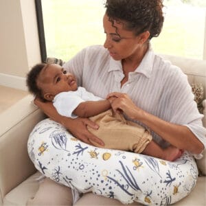 Tutti Bambini Feeding Pillow Our Planet (1)