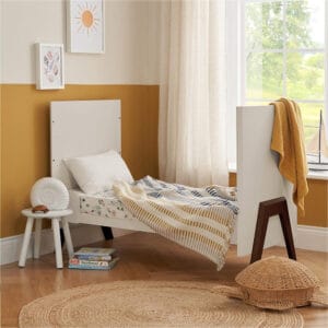 Tutti bambini fuori mini 3 piece roomset white sand warm walnut (1)