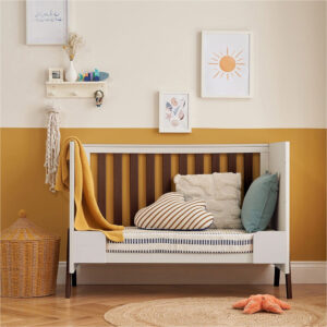 Tutti bambini fuori mini cot bed white sand warm walnut (2)