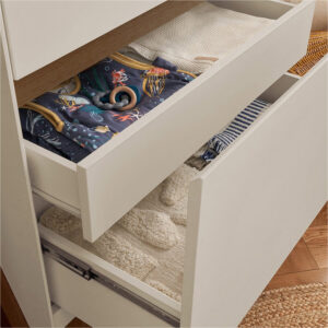 Tutti bambini fuori wardrobe white sand warm walnut (1)