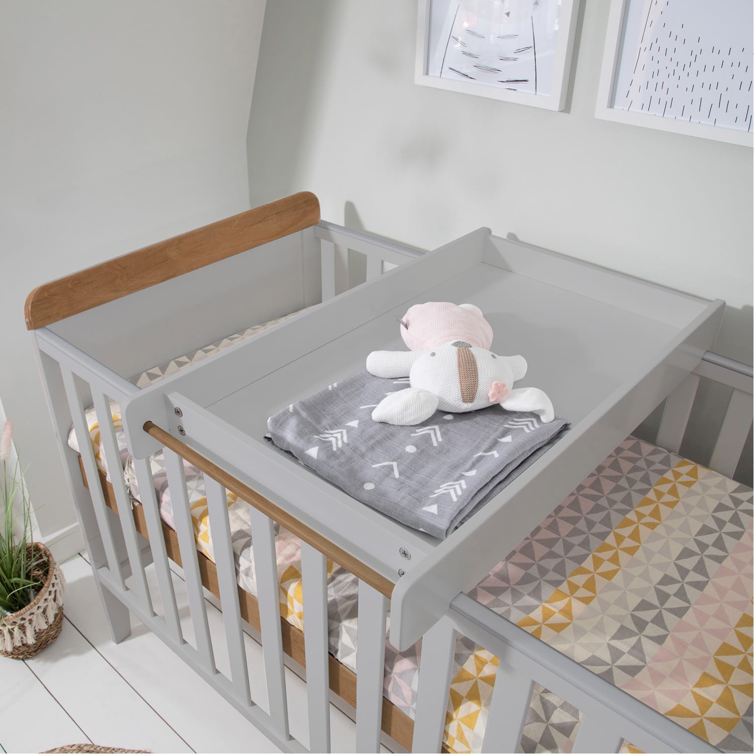 Tutti bambini rio cot bed with cot top changer & mattress dove grey honey oak