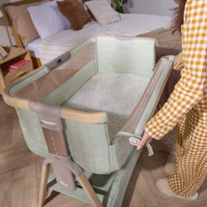 Tutti Bambini CoZee Sense Bedside Crib Drifted Oak Eucalyptus (12)
