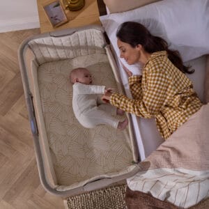 Tutti Bambini CoZee Sense Bedside Crib Soft Walnut Cocoa (6)