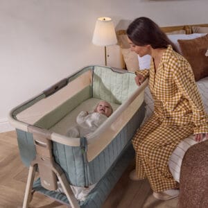 Tutti Bambini CoZee Sense Bedside Crib Whitewash Kelp (3)