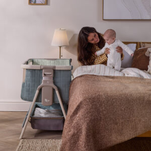 Tutti Bambini CoZee Sense Bedside Crib Whitewash Kelp (5)