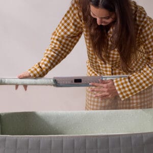 Tutti Bambini CoZee Sense Bedside Crib Whitewash Kelp (7)