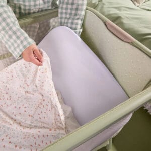 Tutti Bambini CoZee Zen Bedside Crib Eucalyptus (21)