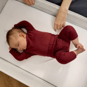 SnuzPod Studio Bedside Crib Santorini Sky (2)