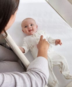 Mamas & Papas Lua2 Bedside Crib Sand (4)
