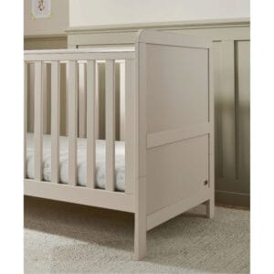 Mamas & Papas Walton Cot Bed Cashmere (6)