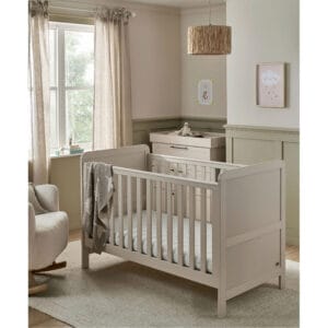 Mamas & Papas Walton Cot Bed Cashmere (7)