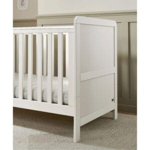 Manas & Papas Walton Cot Bed White (5)