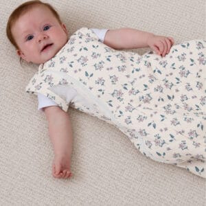Purflo 2.5 Tog Swaddle to Sleep Bag – Daisy Dreams (1)