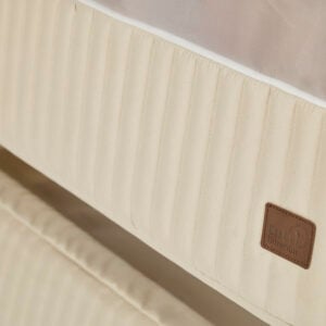 Tutti Bambini Origin CoZee Sense Bedside Crib Rich Walnut & Quilted Cashmere (15)