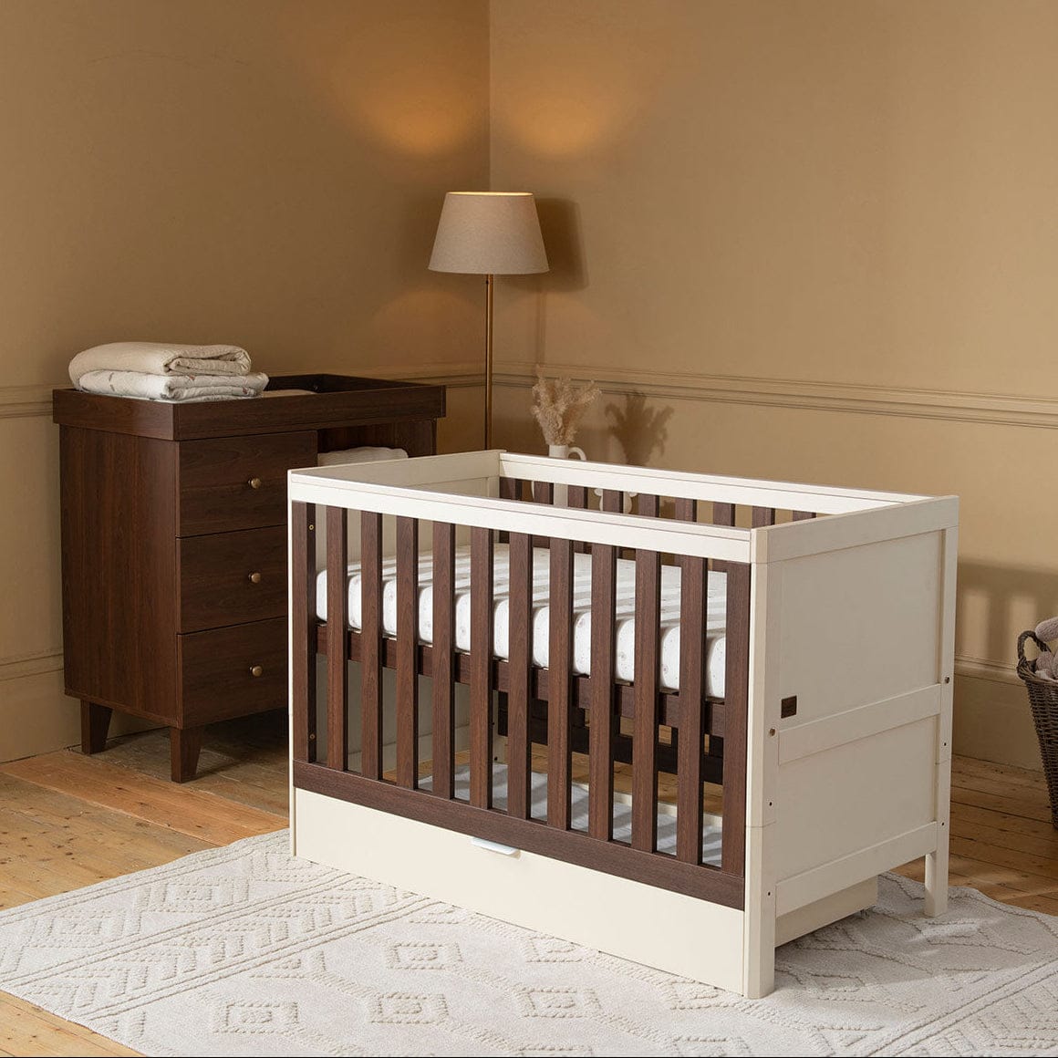 Tutti Bambini Origin Riley Compact 2 Piece Nursery Furniture Set Cashmere Rich Walnut